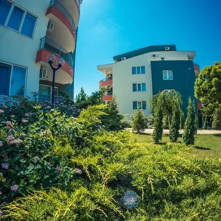 Green Fort Отель