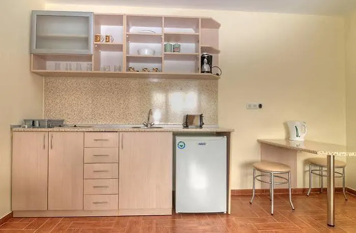 Green Fort * Slantschew brjag